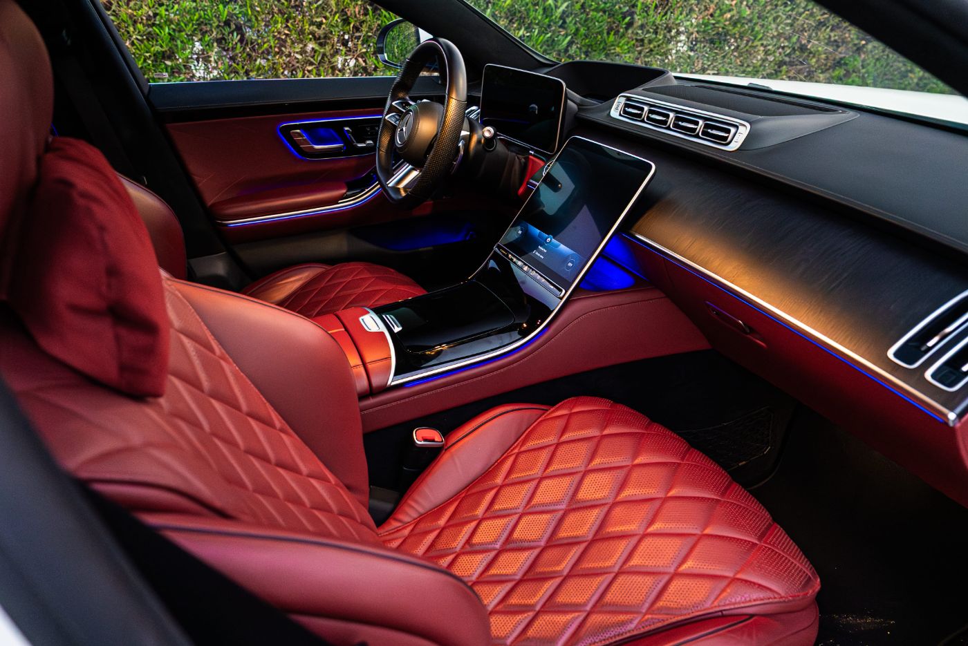 Mercedes Benz S 580 gallery image 2