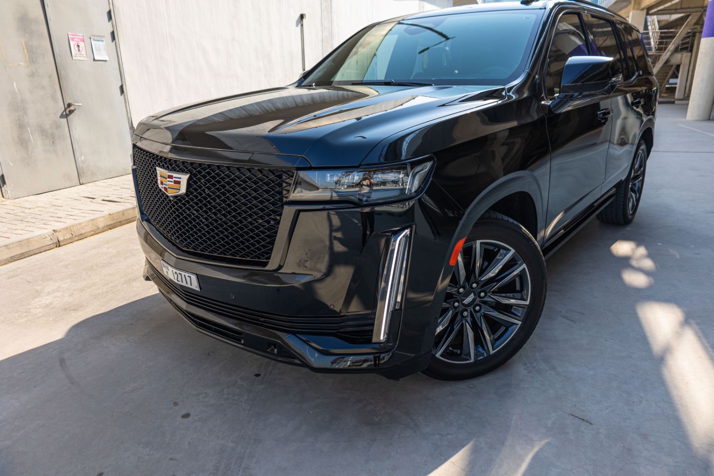Cadillac Escalade Sport Platinum gallery image 1