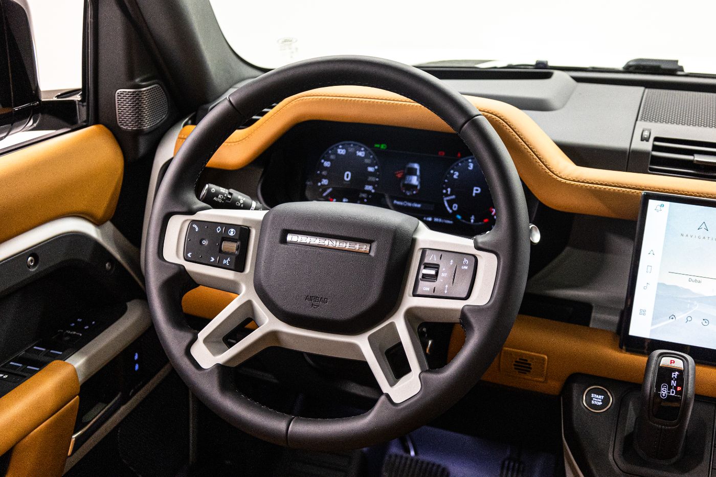 Land Rover Defender 110 HSE V6 P400 gallery image 8