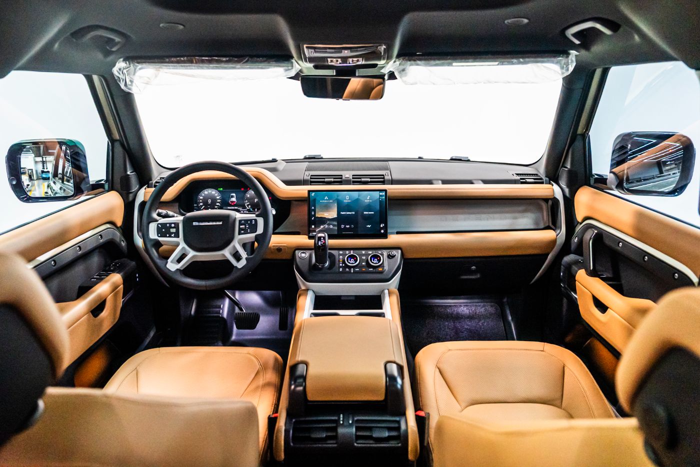 Land Rover Defender 110 HSE V6 P400 gallery image 5
