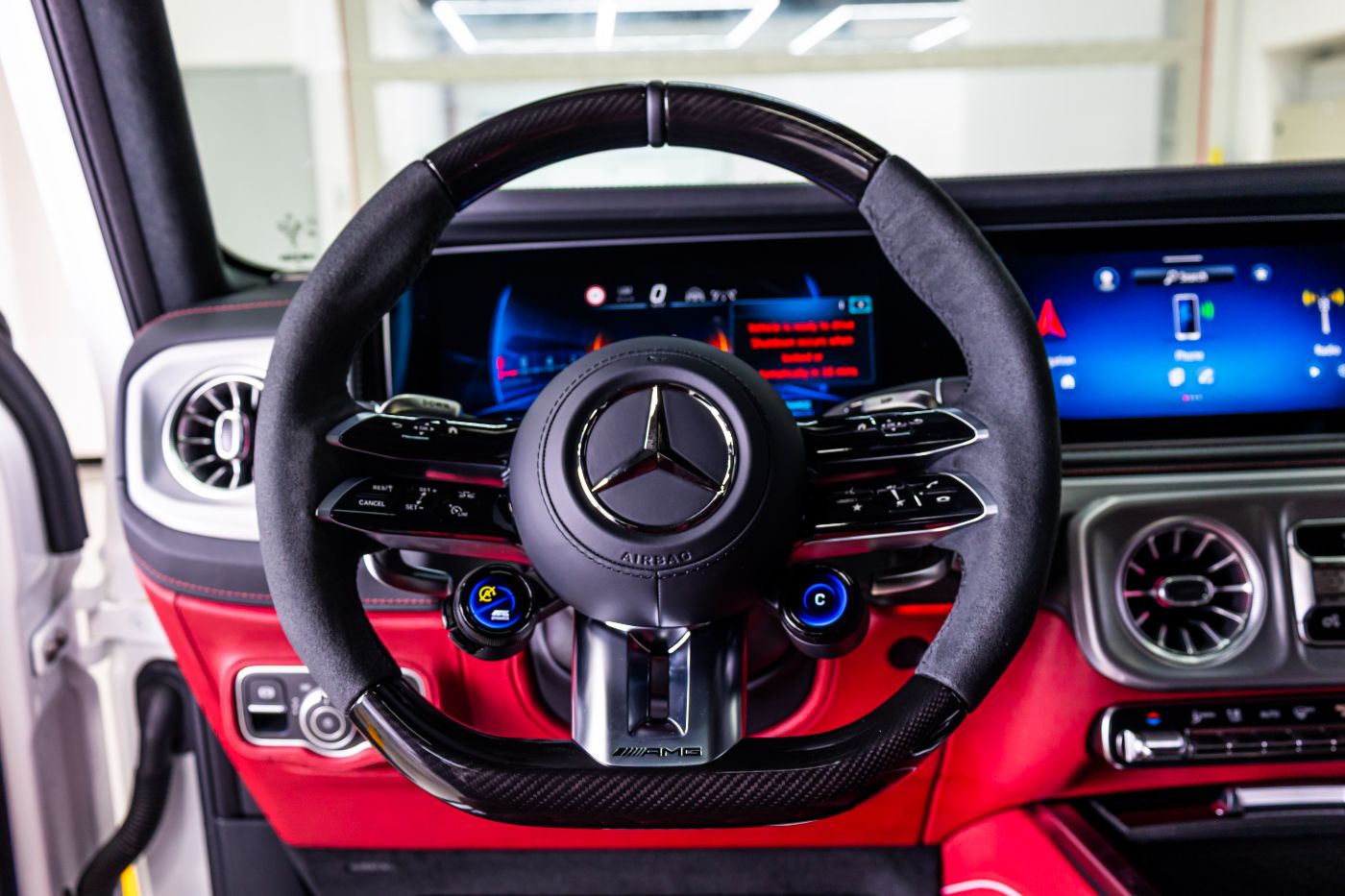 Mercedes Benz G63 AMG gallery image 2