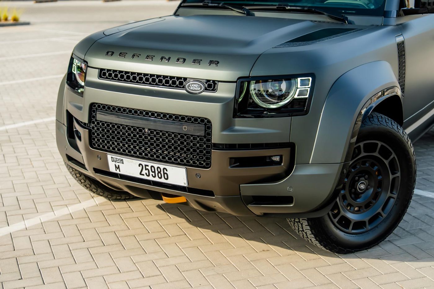Land Rover Defender Octa V8 gallery image 3