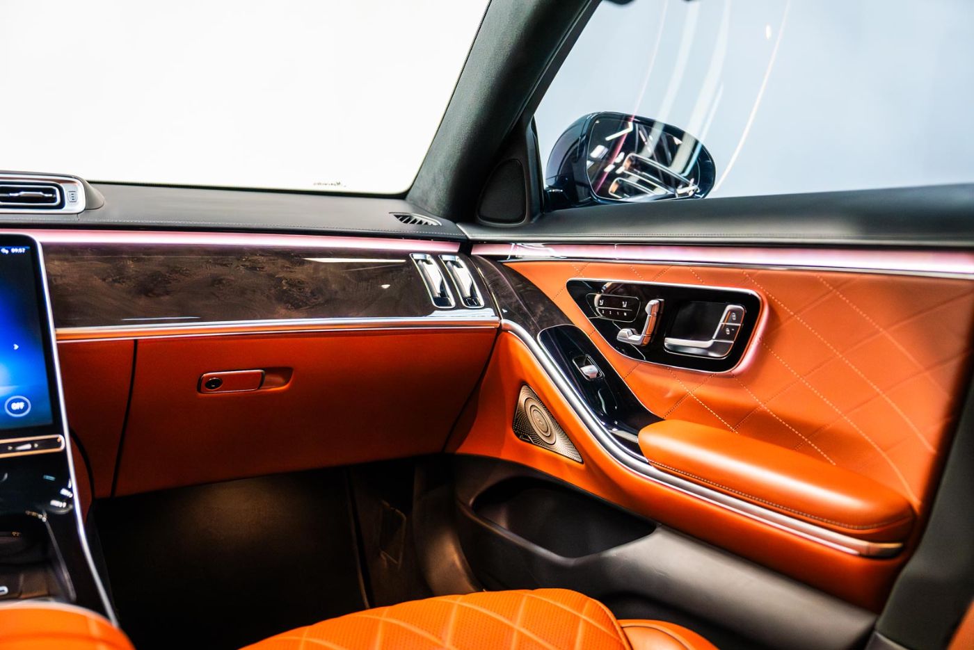 Mercedes Benz S 500 gallery image 1