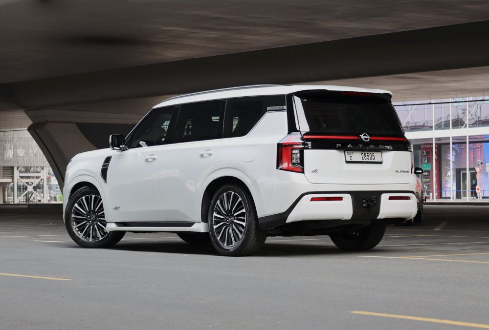 Nissan Patrol LE Platinum gallery image 4