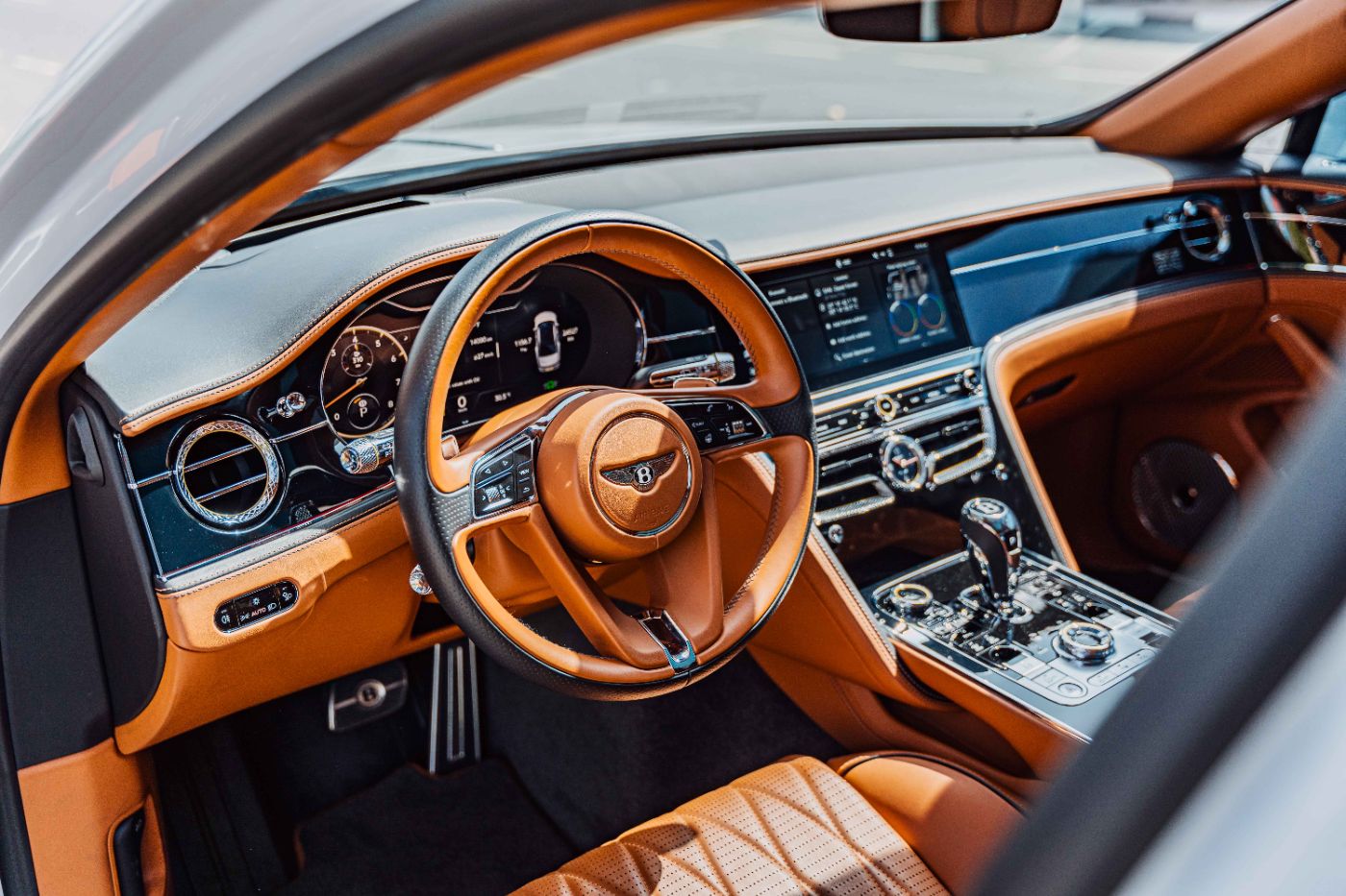 Bentley Flying Spur gallery image 1
