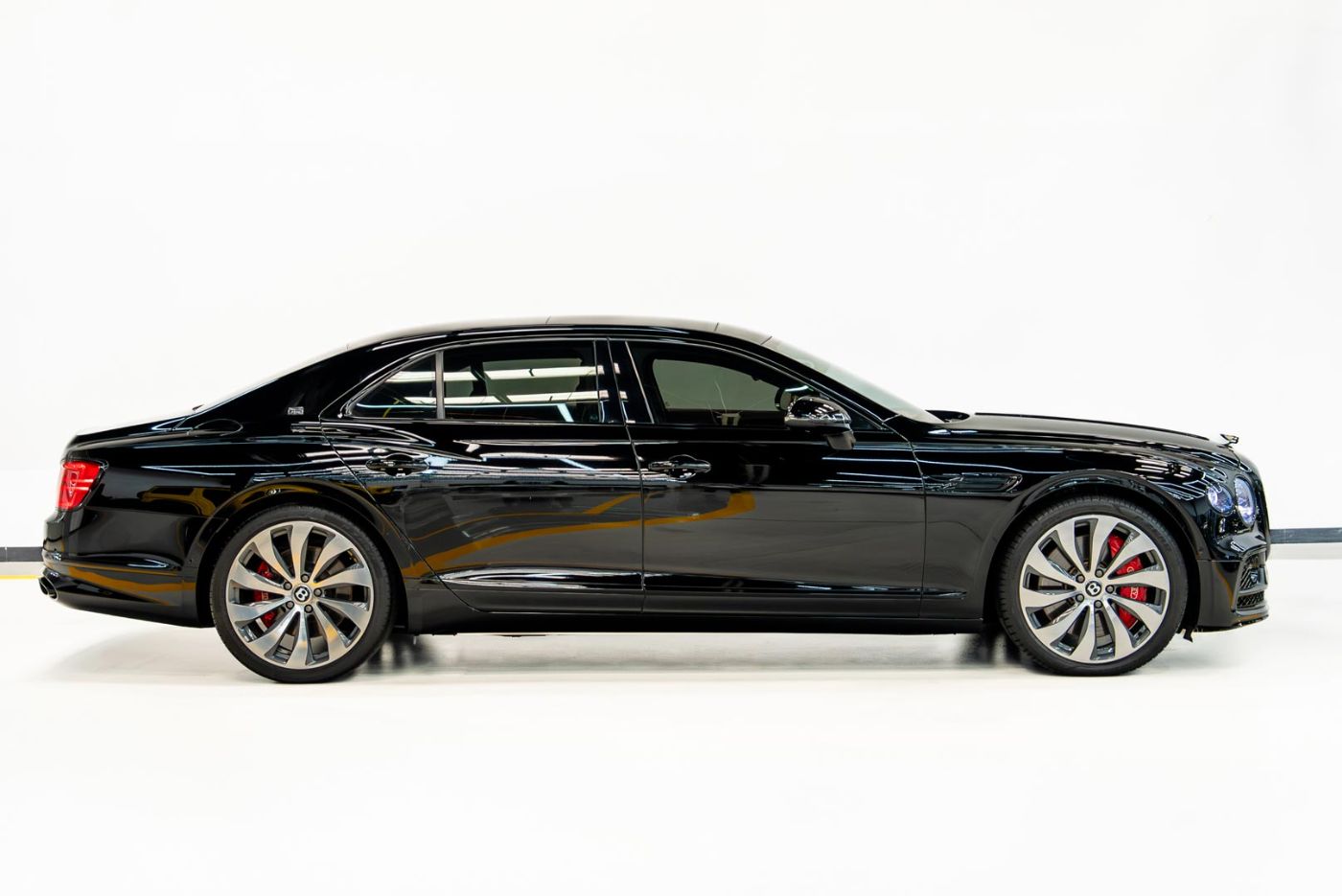 Bentley Flying Spur gallery image 1