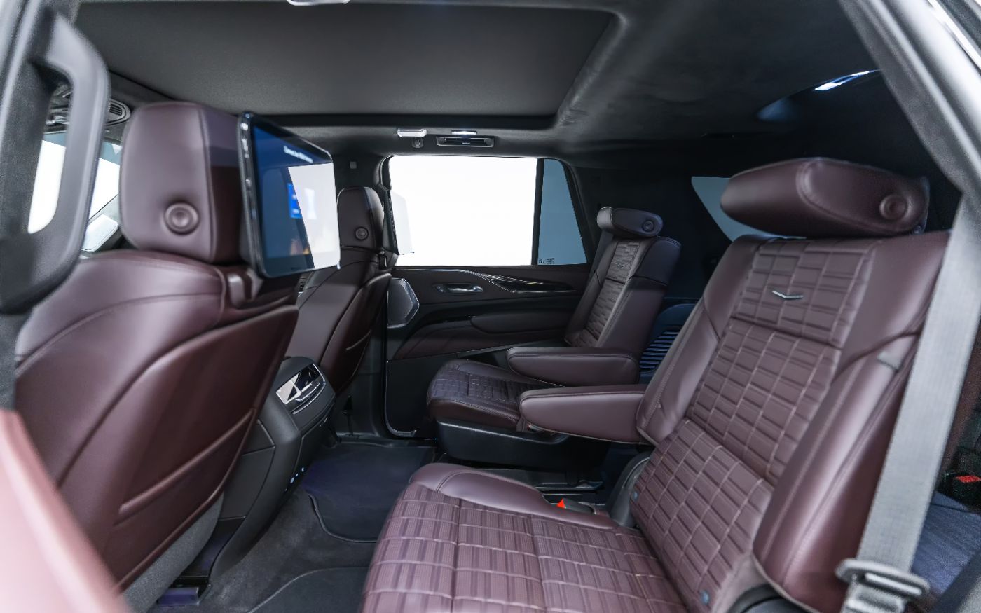 Cadillac Escalade Sport Platinum gallery image 3