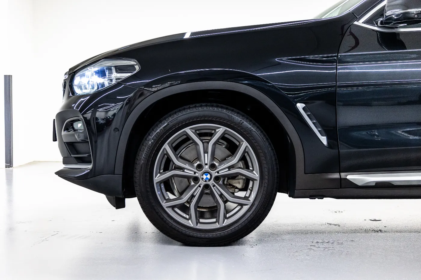 BMW X4 — photo 4