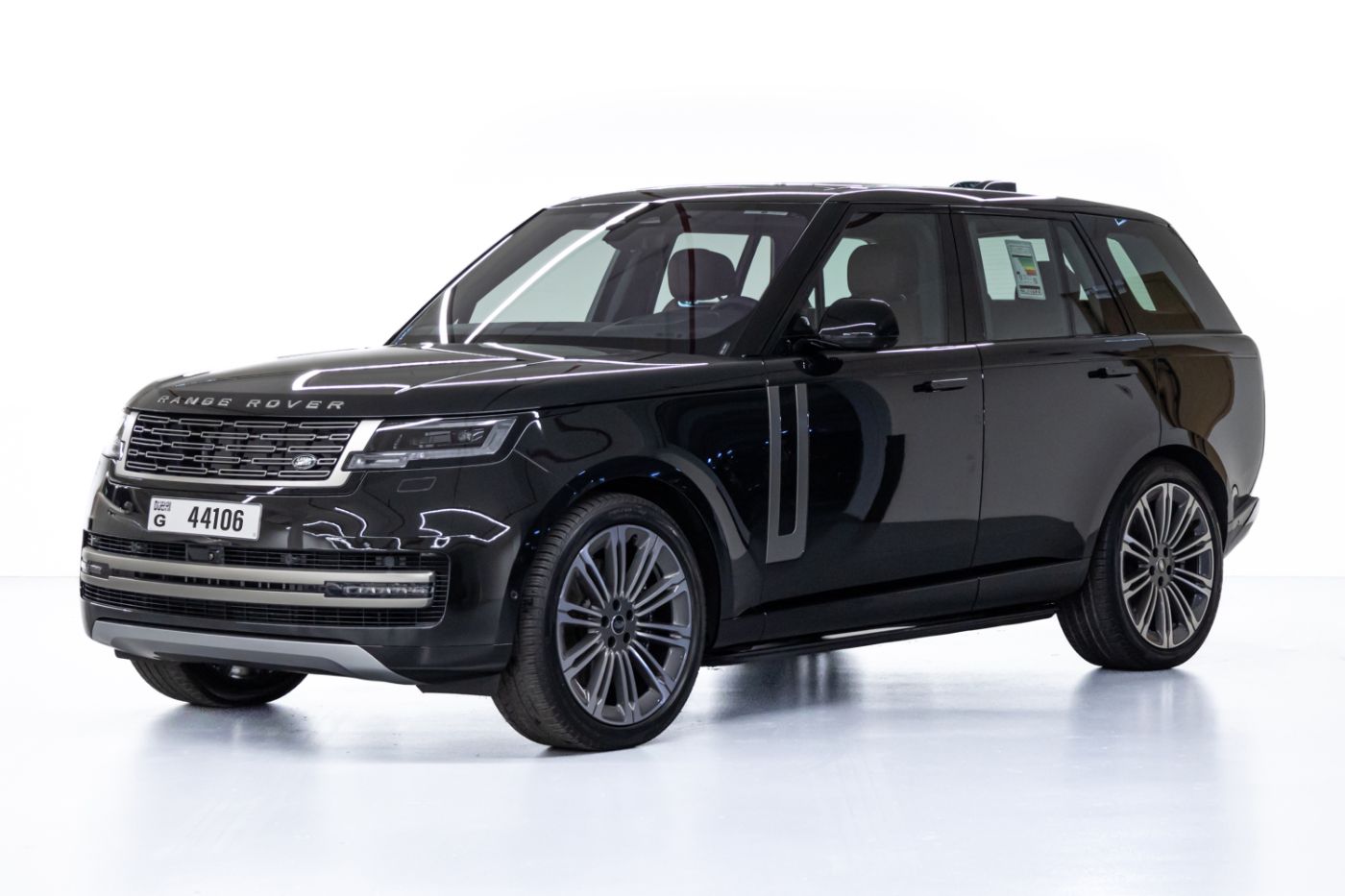 Land Rover Range Rover Vogue HSE V8 P530 gallery image 1