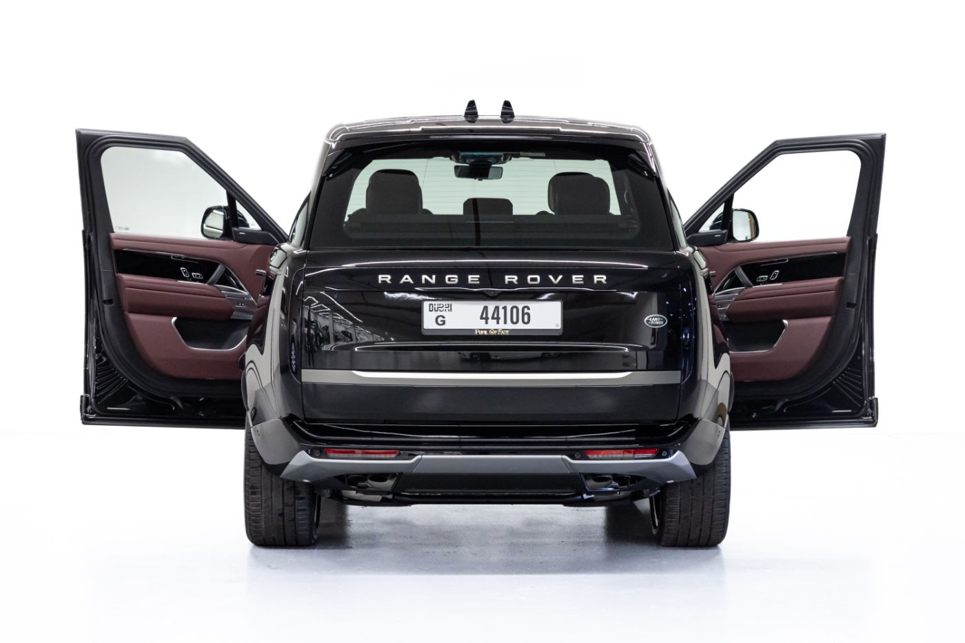 Land Rover Range Rover Vogue HSE V8 P530 gallery image 8