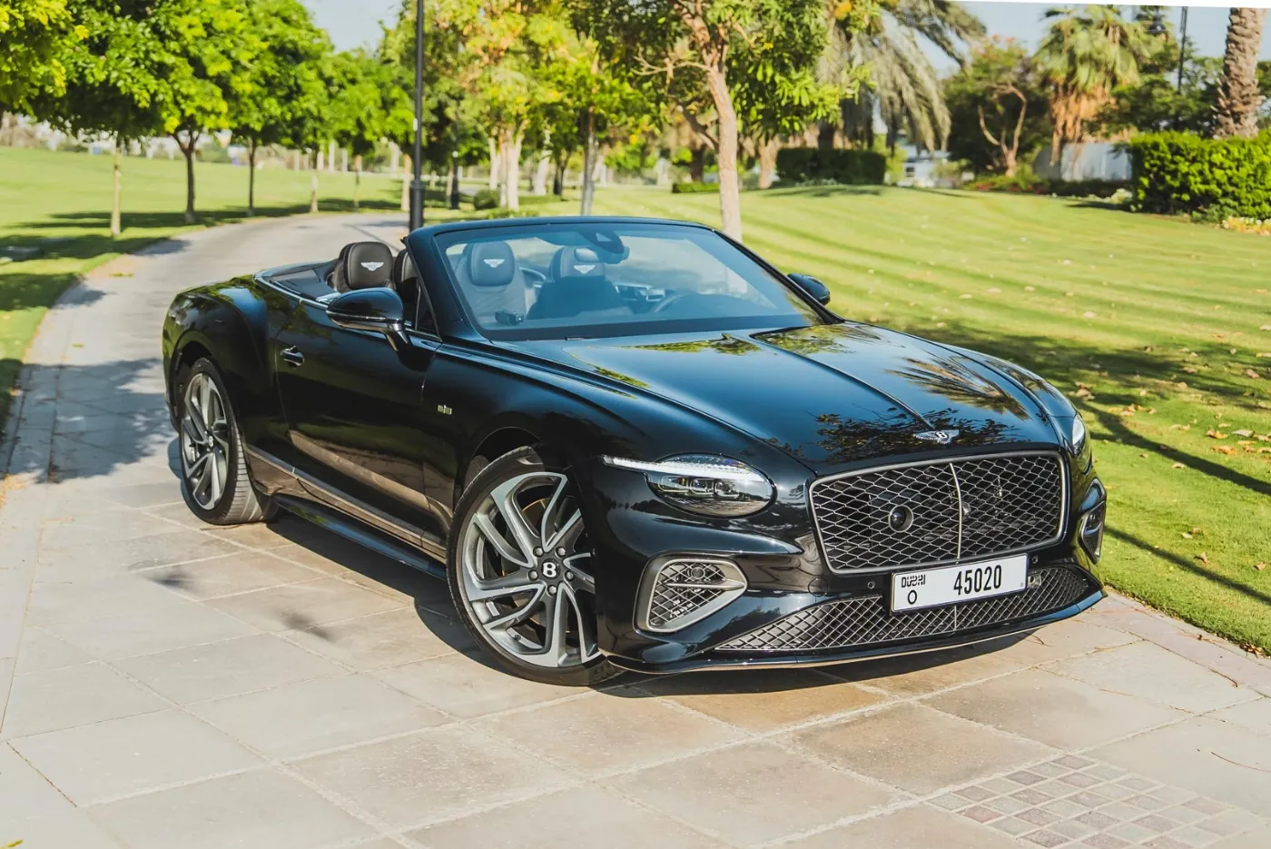 Bentley Continental GTC — photo 2