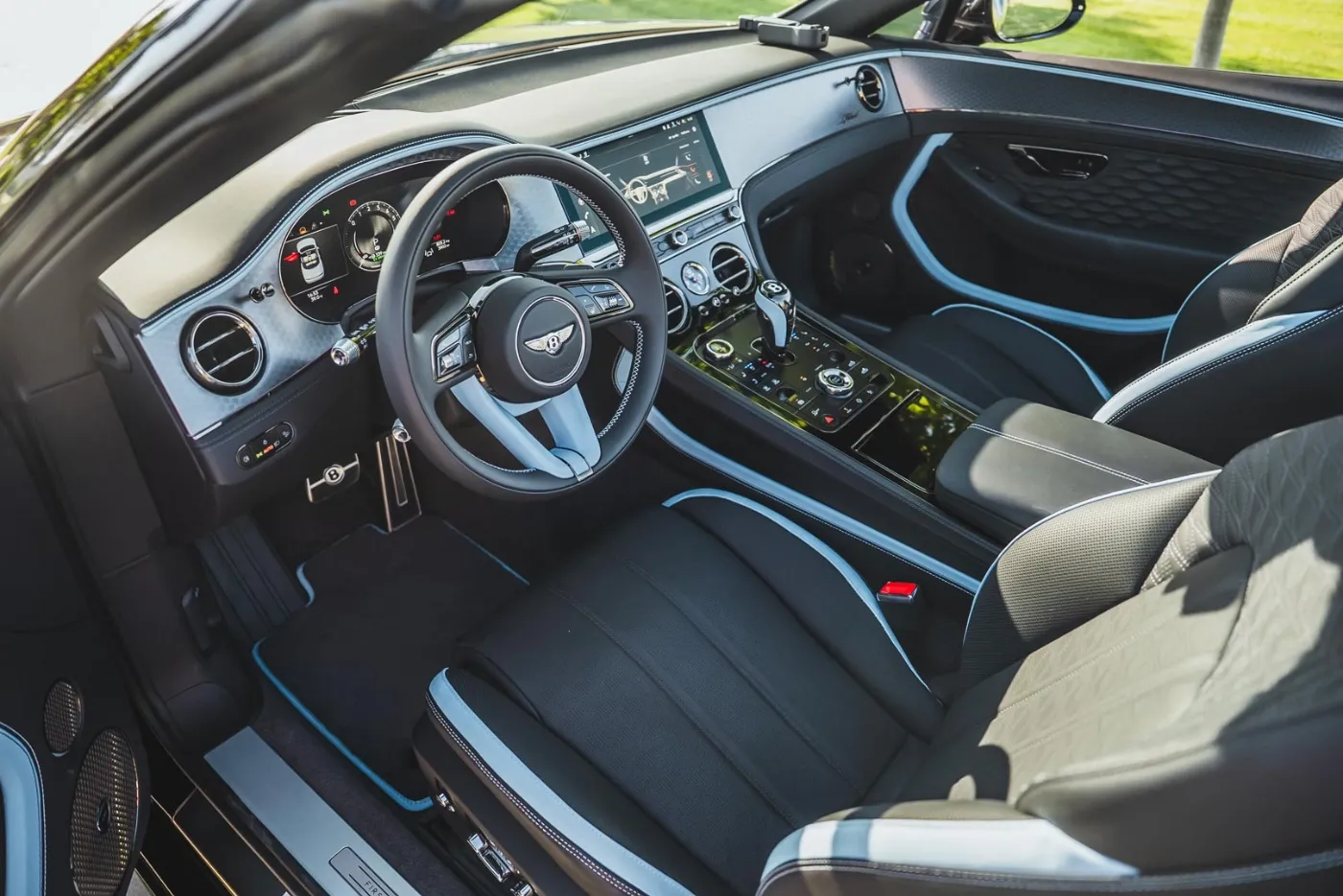 Bentley Continental GTC — photo 4