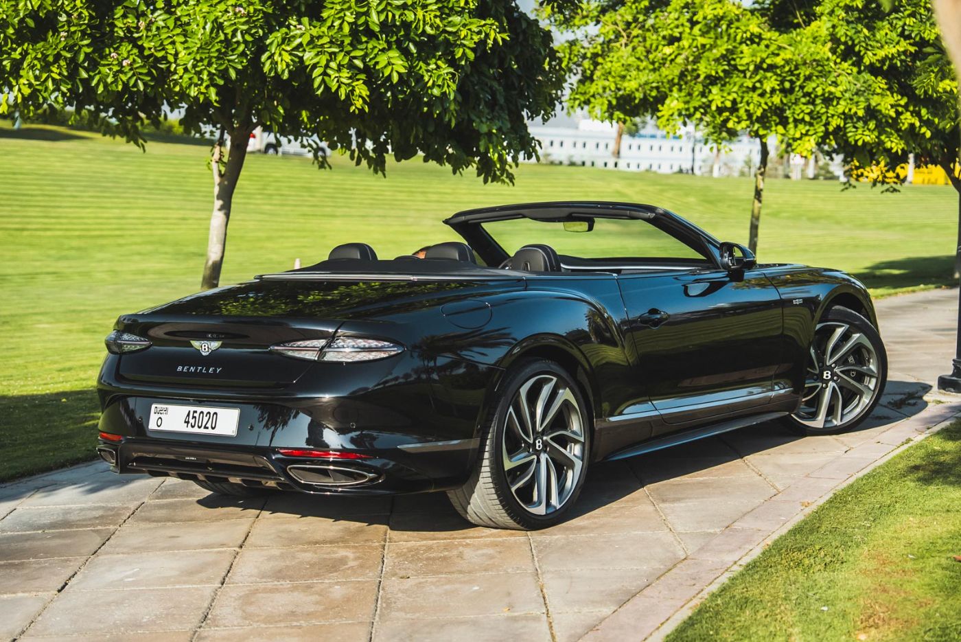 Bentley Continental GTC gallery image 5