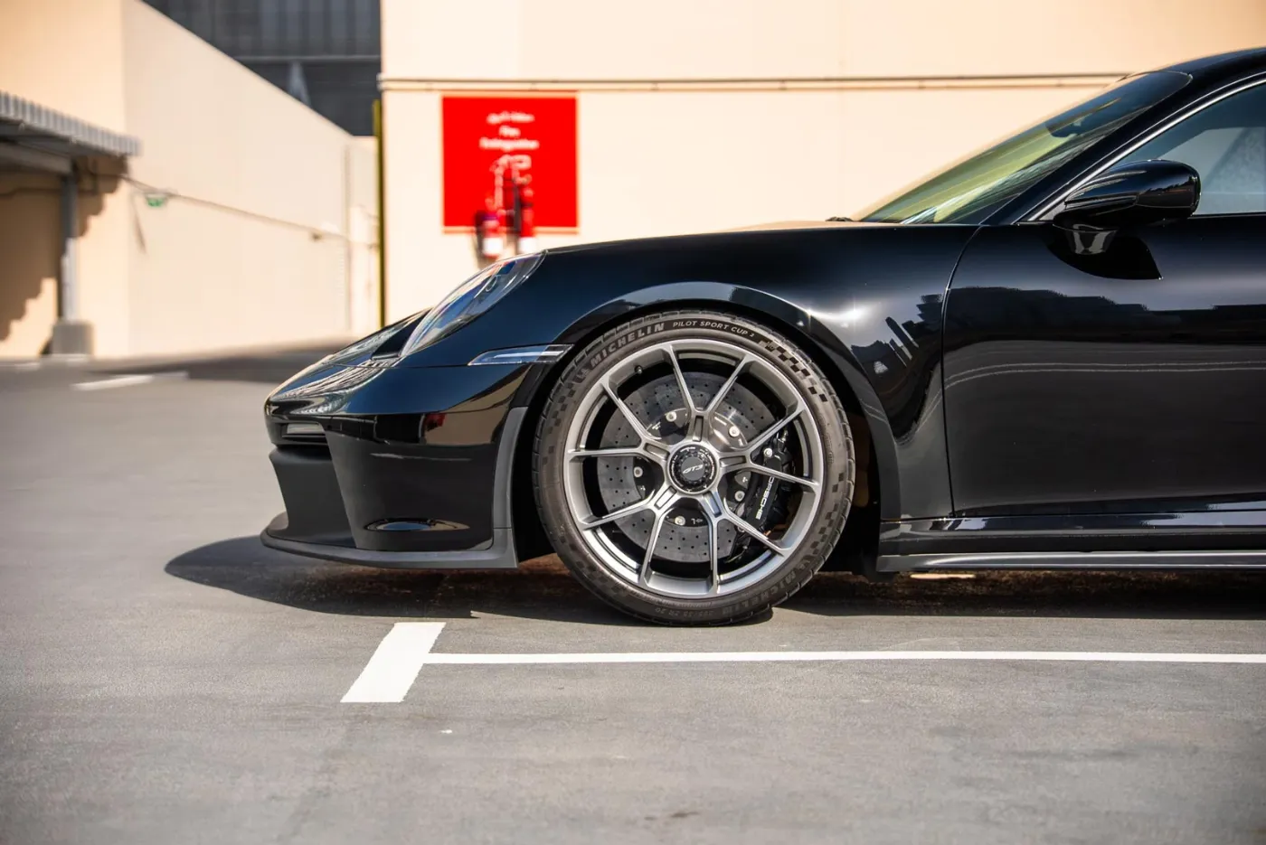 Porsche 911 GT3 Yellow — photo 4