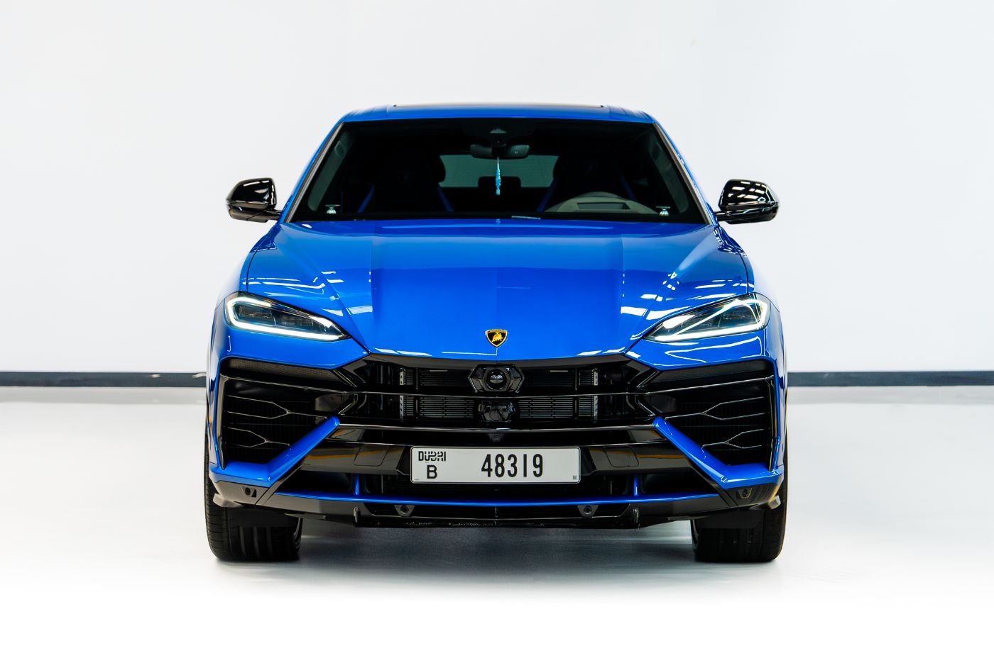 Lamborghini Urus SE gallery image 1