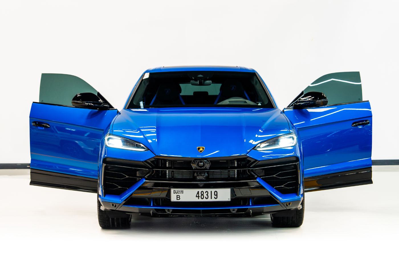 Lamborghini Urus SE gallery image 3