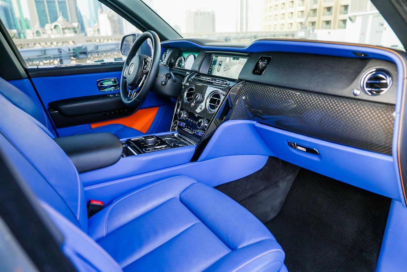 Rolls-Royce Cullinan Black Badge gallery image 2