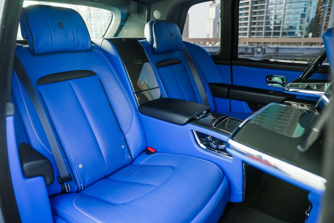 Rolls-Royce Cullinan Black Badge gallery image 4