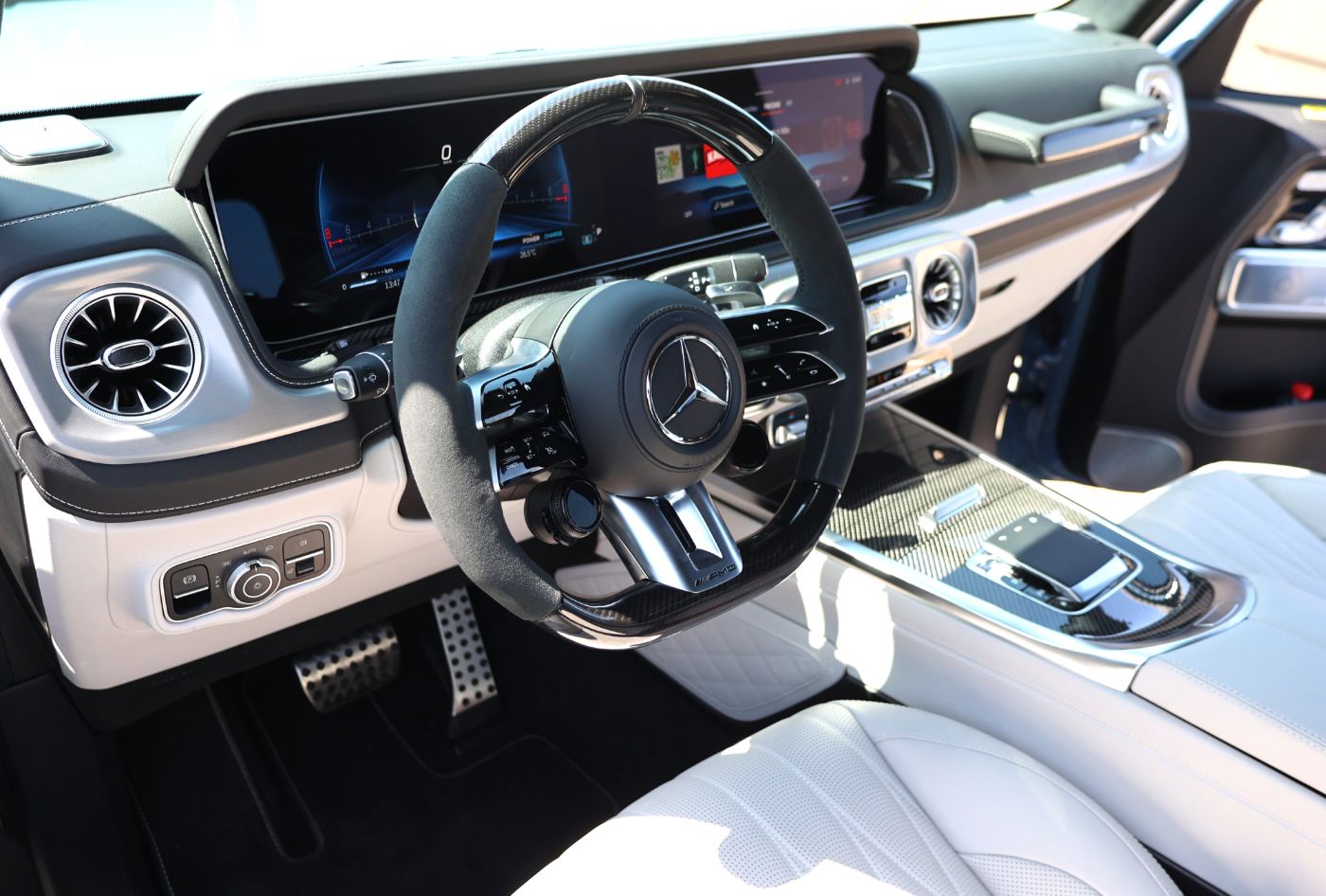 Mercedes Benz G63 AMG gallery image 1