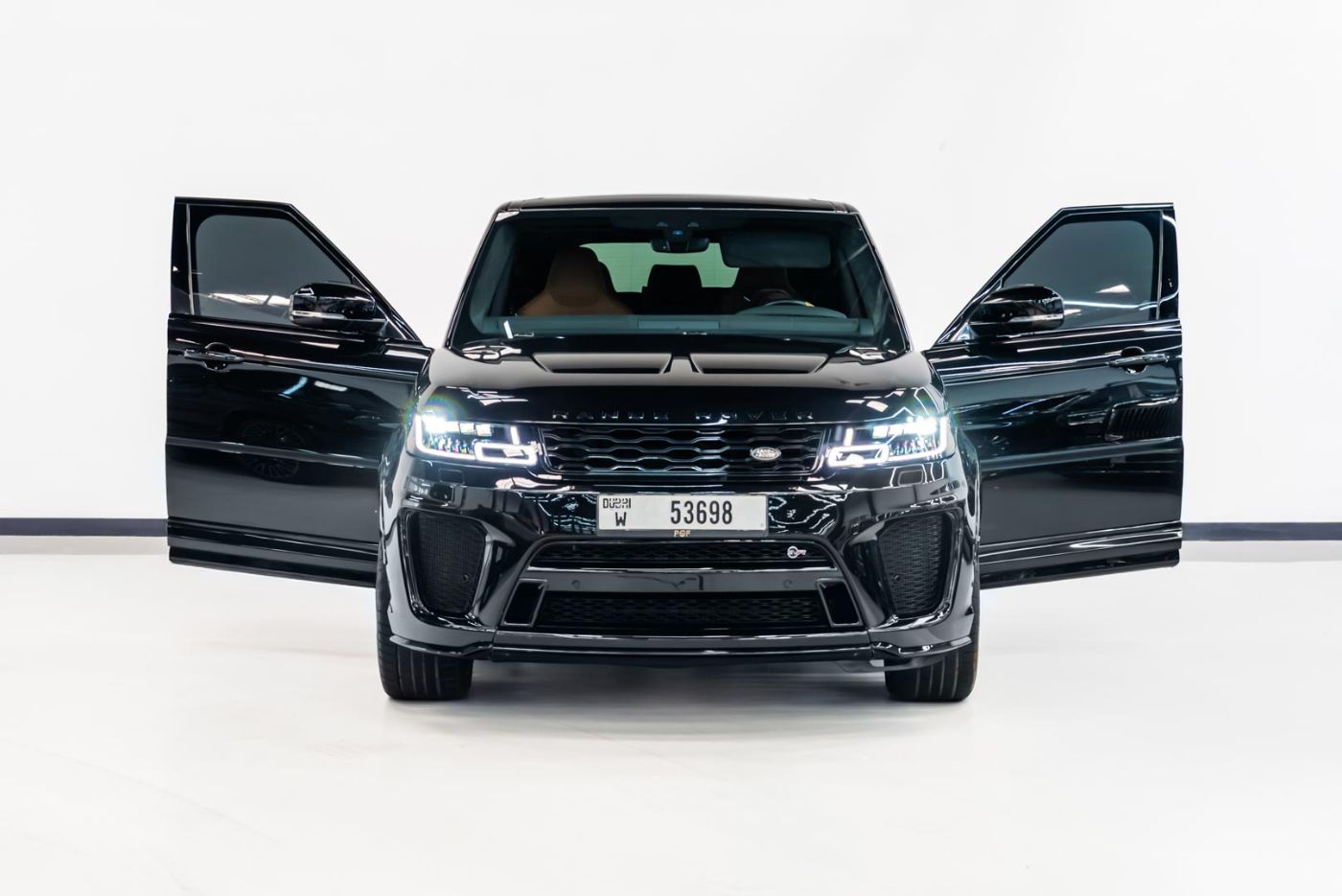 Land Rover Range Rover SVR gallery image 1
