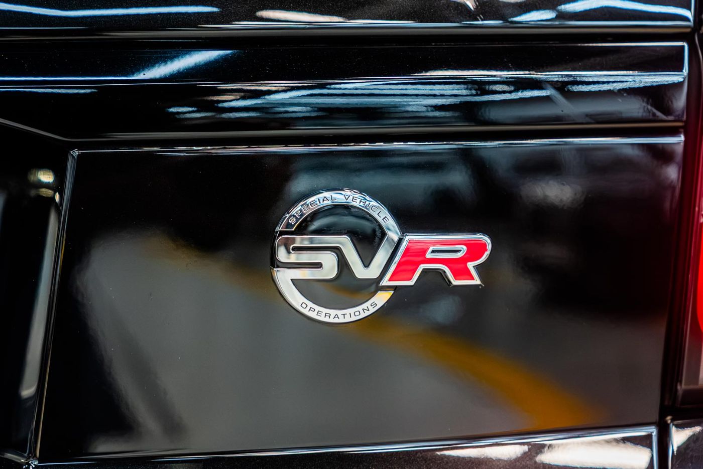 Land Rover Range Rover SVR gallery image 11