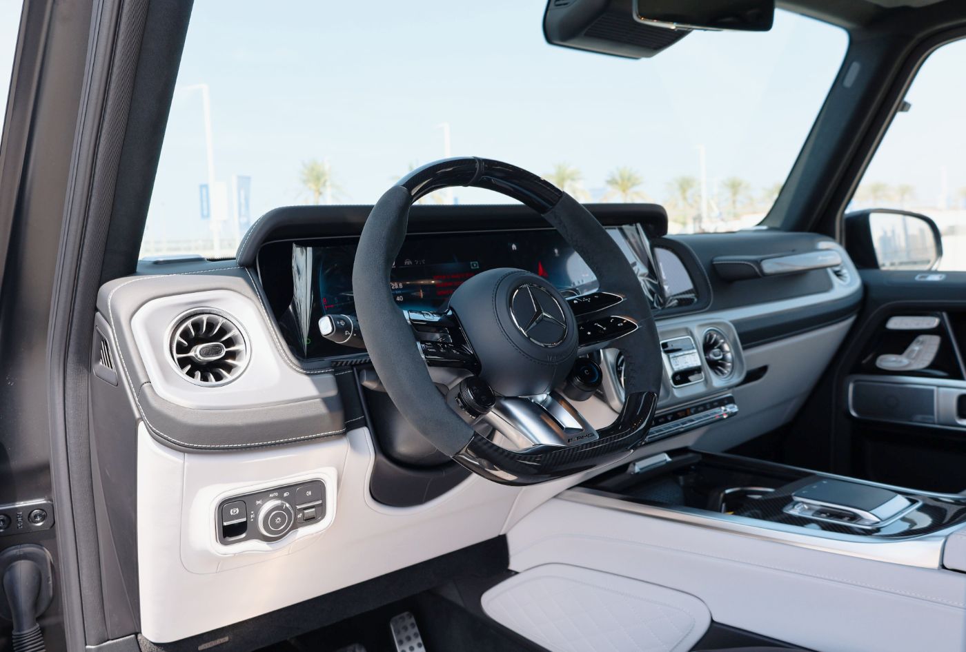 Mercedes Benz G63 AMG gallery image 1