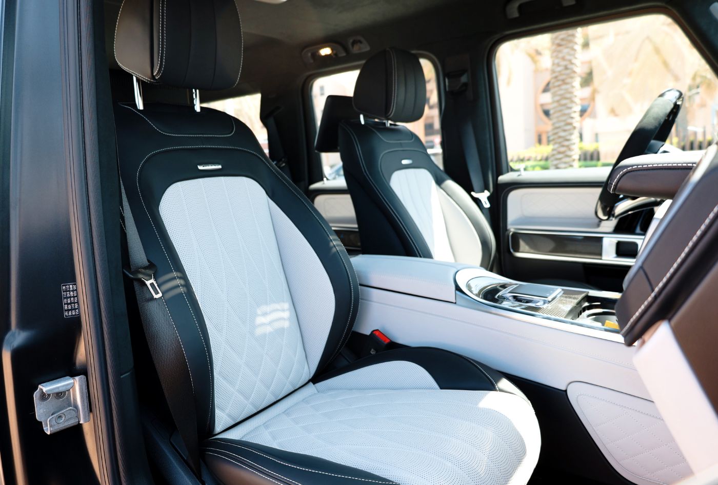 Mercedes Benz G63 AMG gallery image 2