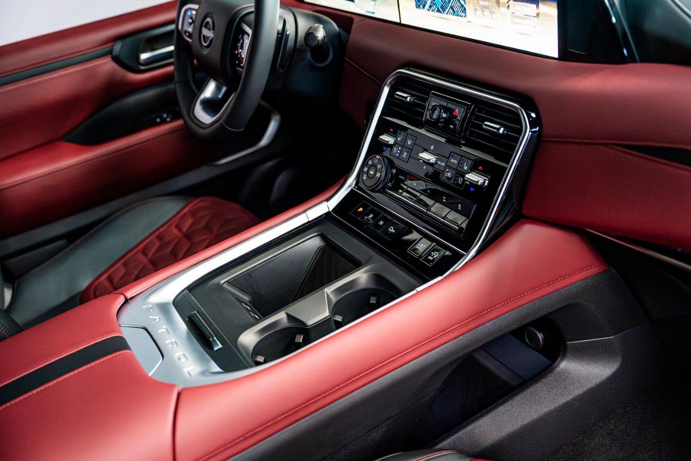 Nissan Patrol LE Platinum gallery image 4