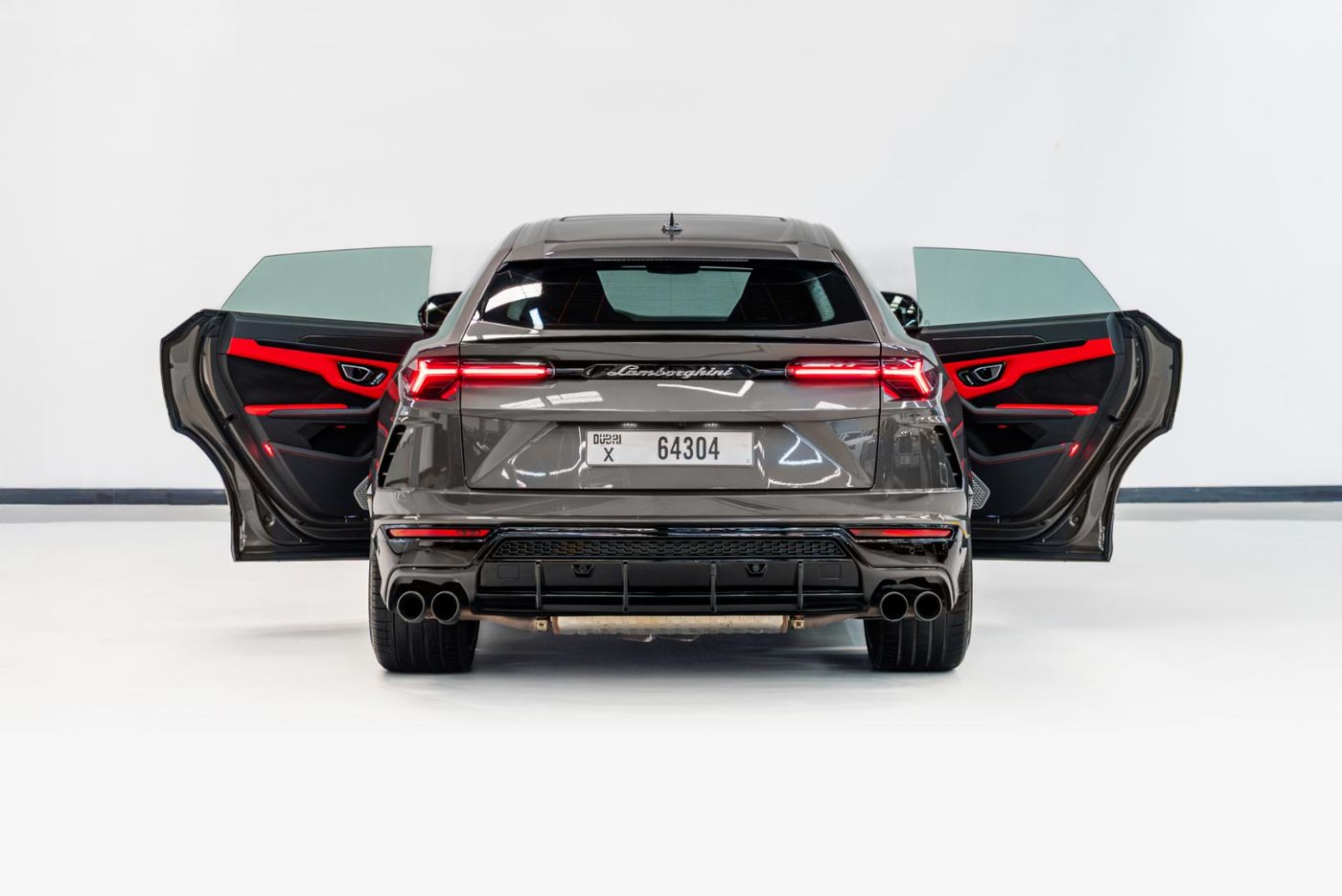 Lamborghini Urus gallery image 3