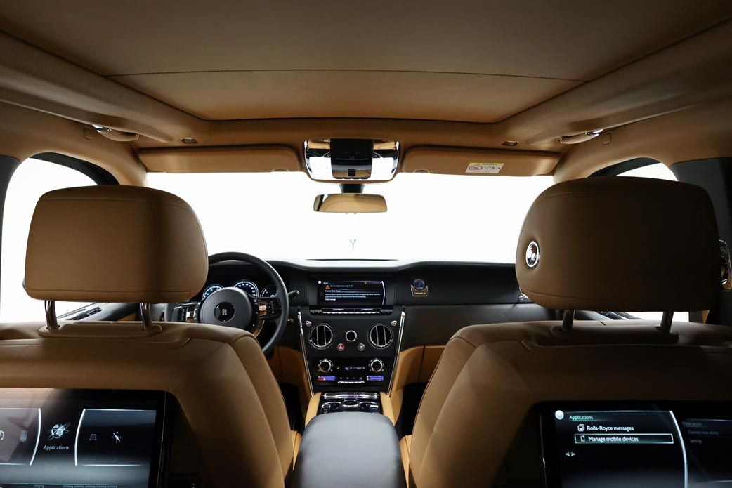 Rolls-Royce Cullinan Black Badge gallery image 4