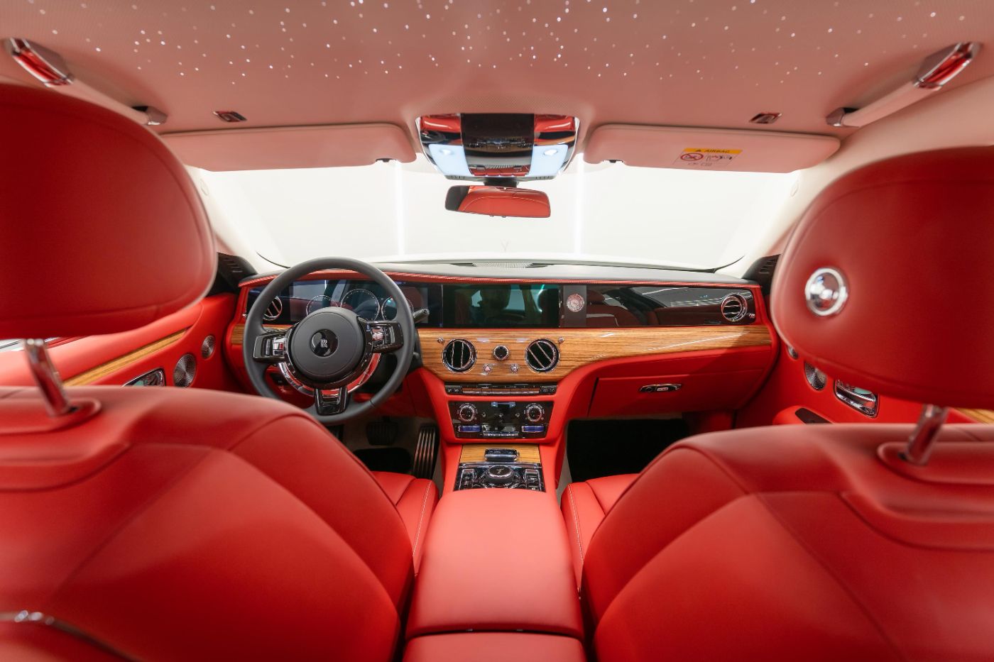 Rolls-Royce Ghost gallery image 1
