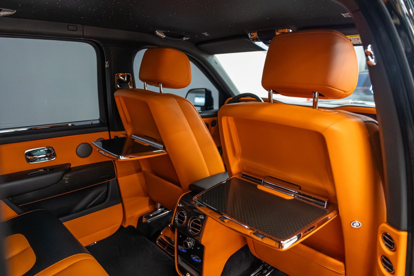Rolls-Royce Cullinan Black Badge gallery image 4