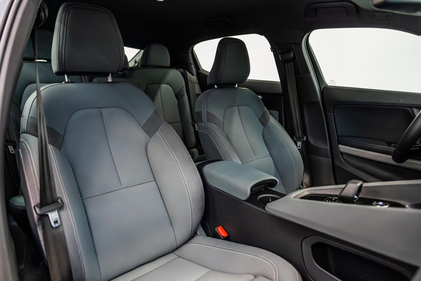 Polestar Polestar 2 gallery image 2
