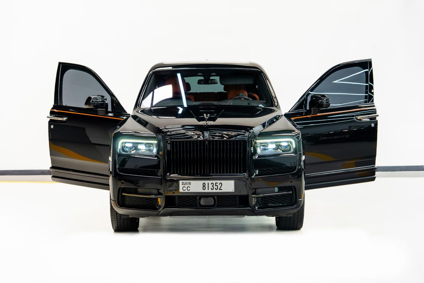 Rolls-Royce Cullinan Black Badge 2024 - Image 3