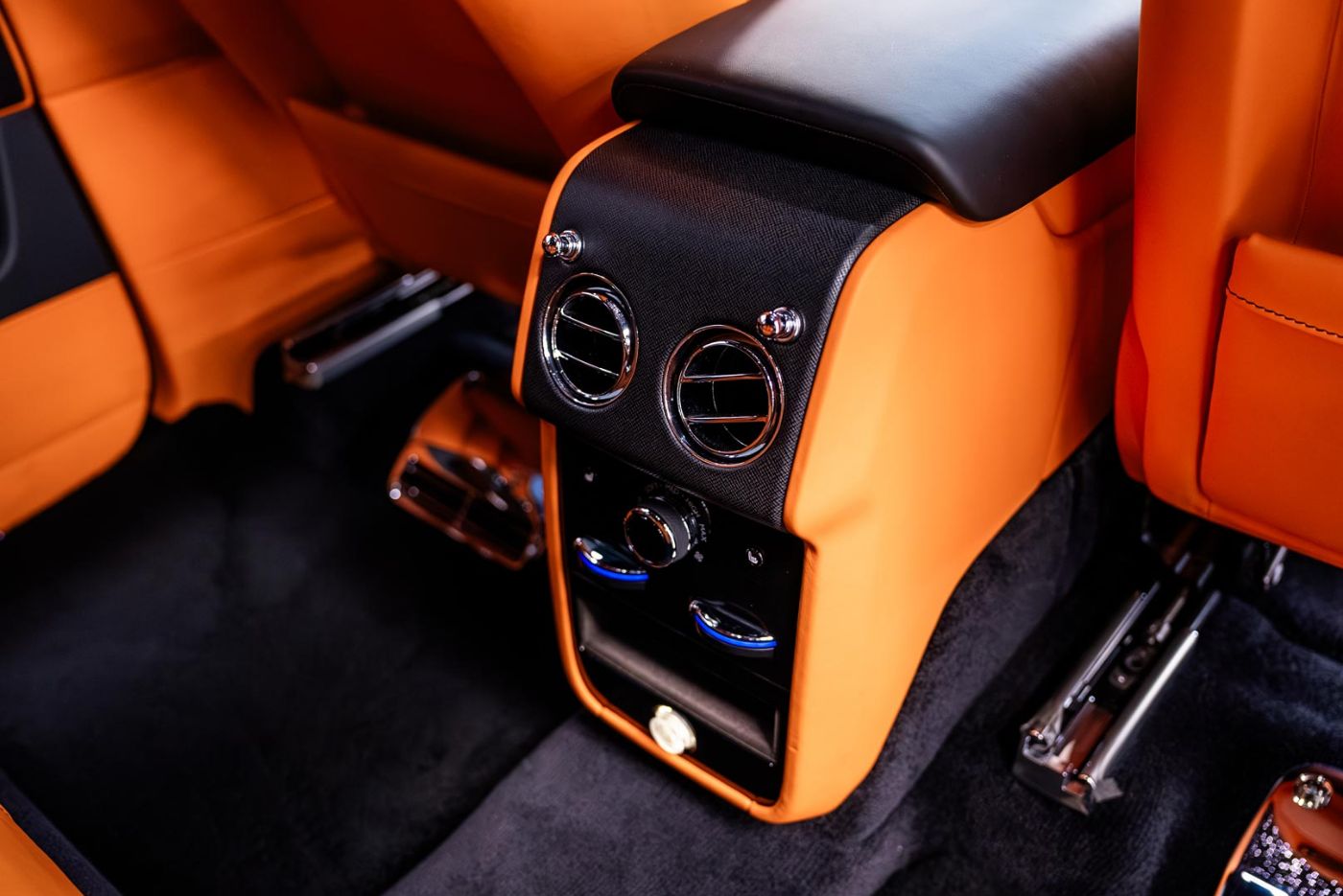Rolls-Royce Cullinan Black Badge 2024 - Image 5