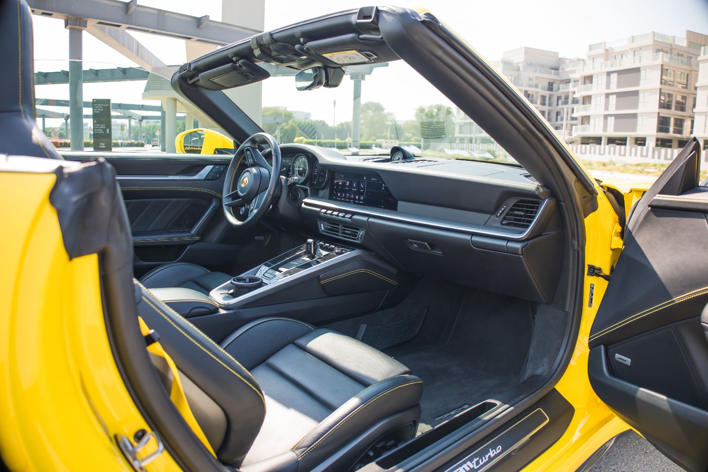 Porsche 911 992 Turbo Cabriolet gallery image 1