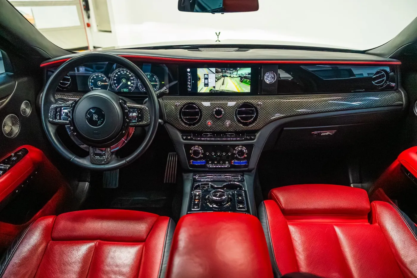 Rolls-Royce Ghost Black Badge 2022 - Image 8 Rolls-Royce Ghost Black Badge 2022 - Image 8