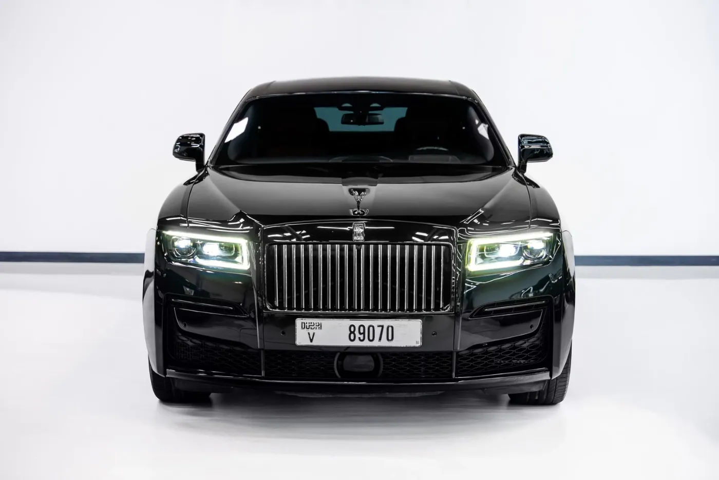 Rolls-Royce Ghost Black Badge 2022 - Image 3 Rolls-Royce Ghost Black Badge 2022 - Image 3
