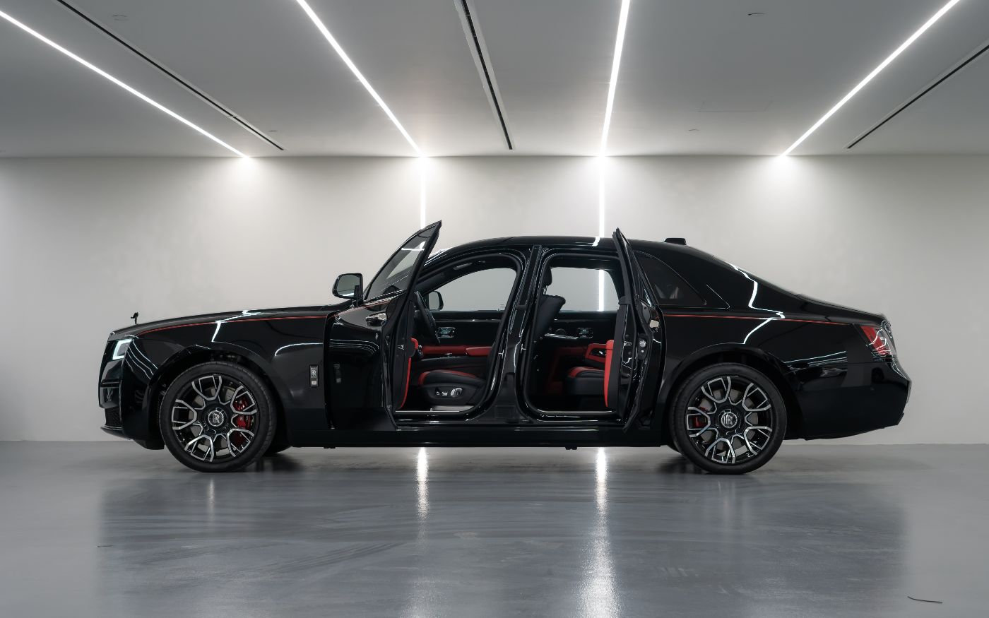 Rolls-Royce Ghost Black Badge gallery image 4