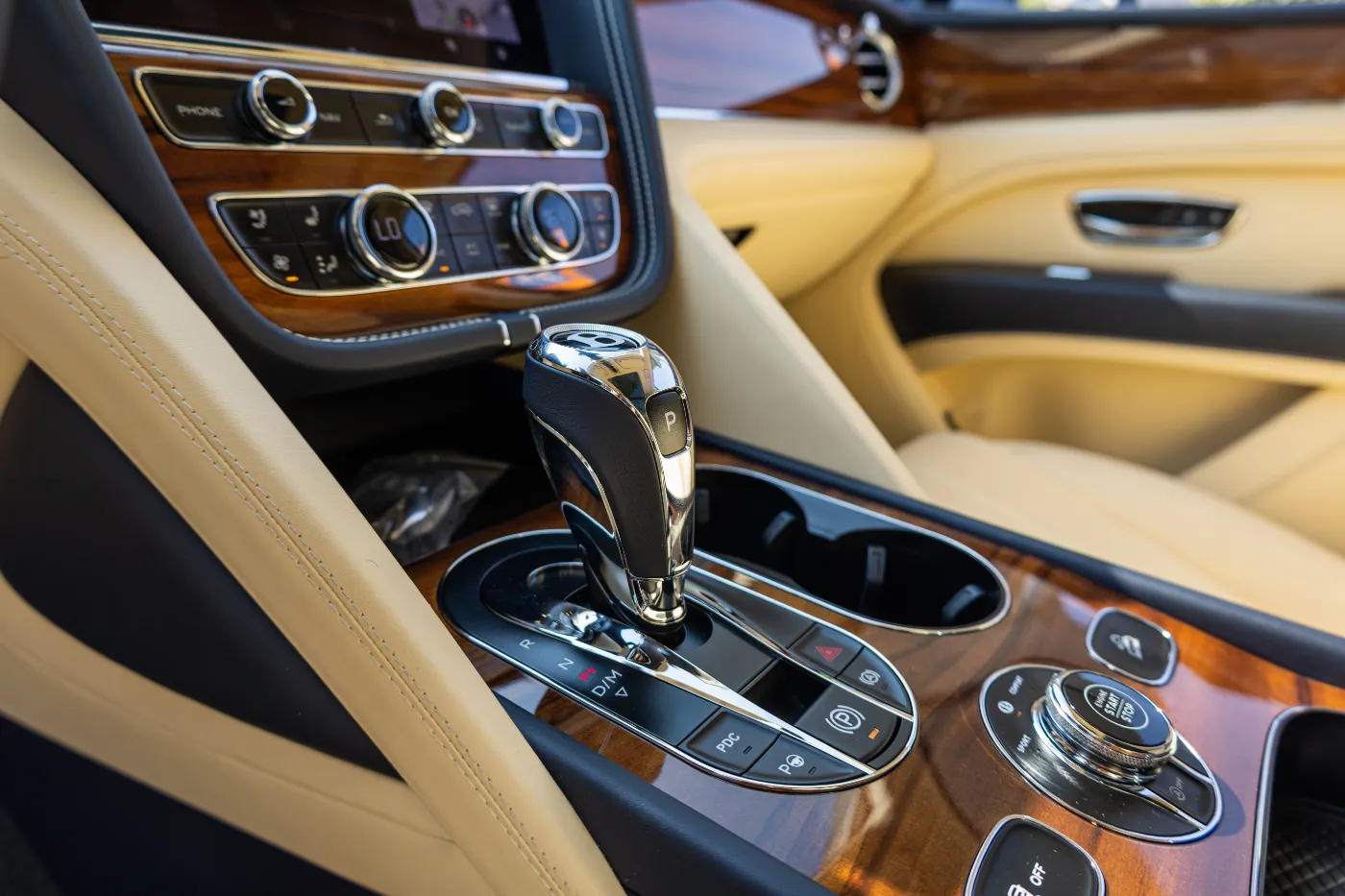 Bentley Bentayga 2024 - Image 6