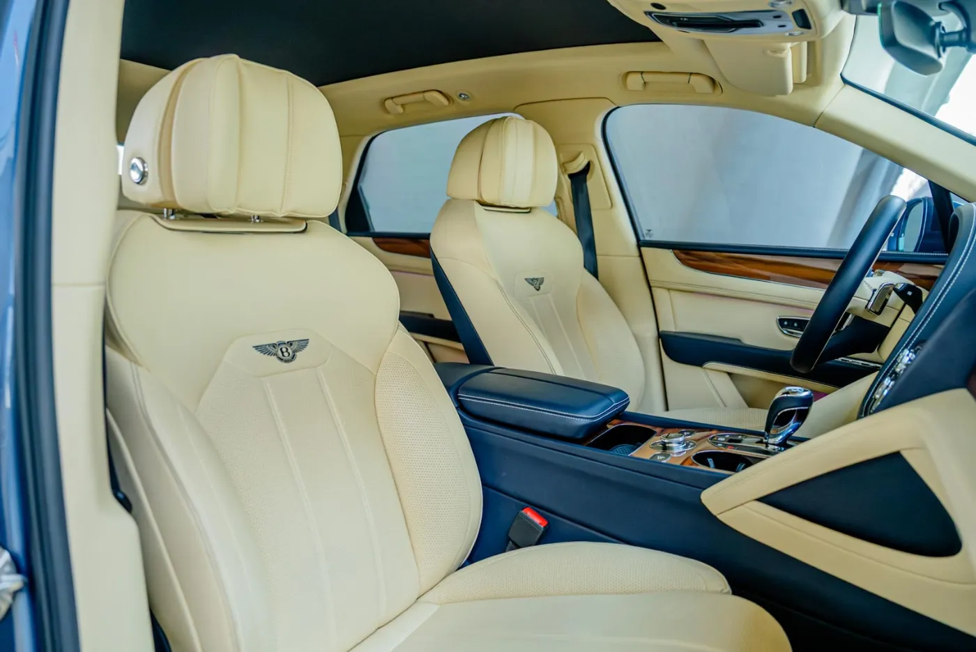 Bentley Bentayga 2024 - Image 6 Bentley Bentayga 2024 - Image 6