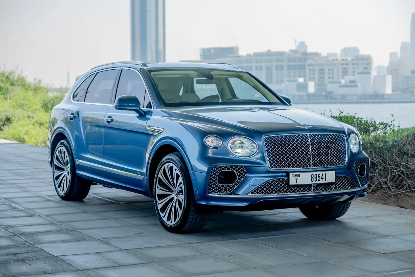Bentley Bentayga 2024 - Image 3 Bentley Bentayga 2024 - Image 3