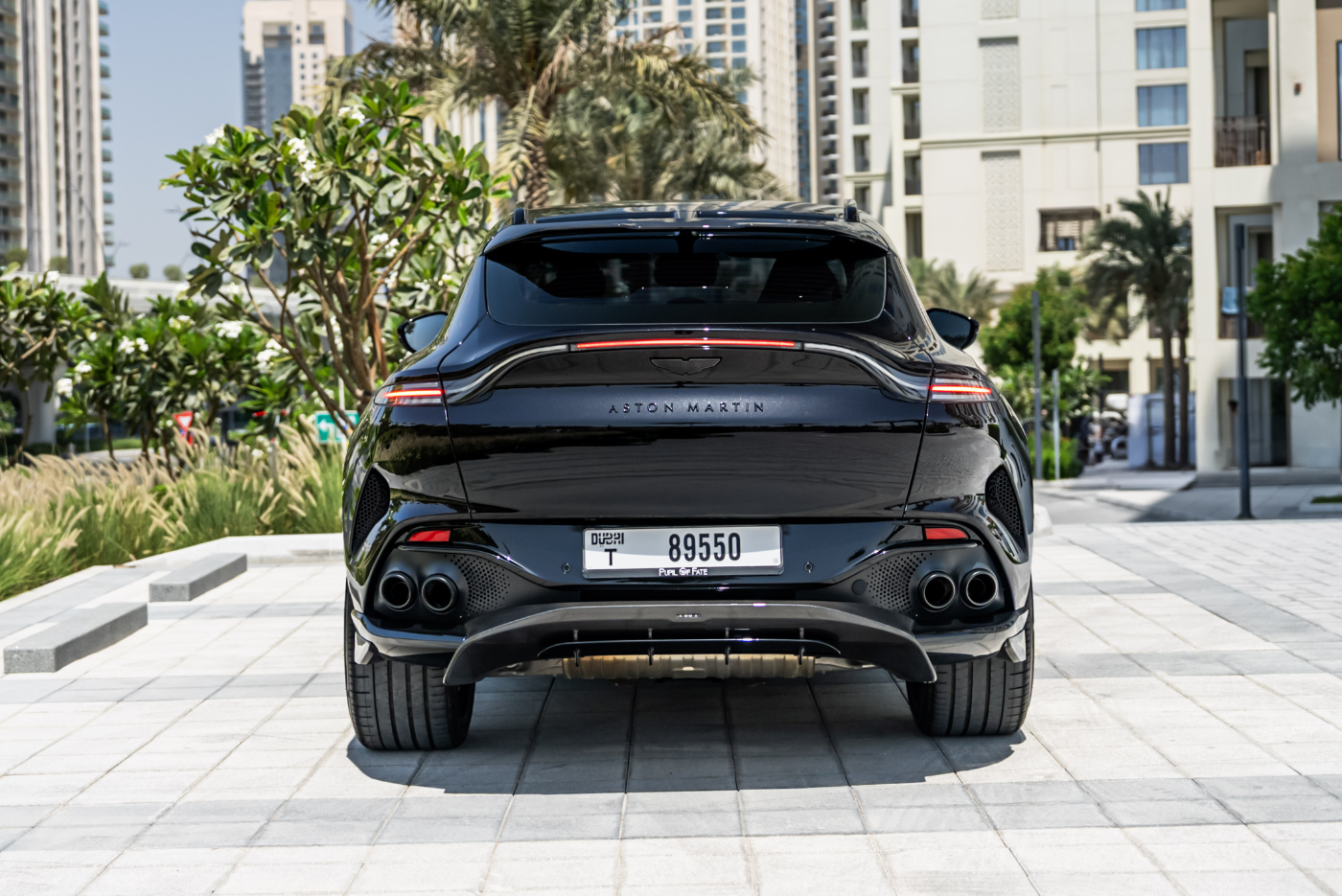 Aston Martin DBX 707 gallery image 5