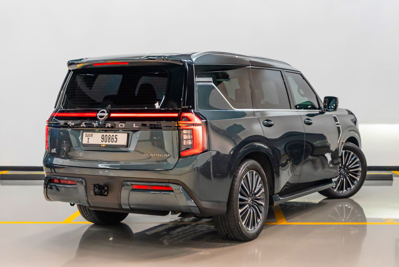 Nissan Patrol LE Platinum gallery image 4