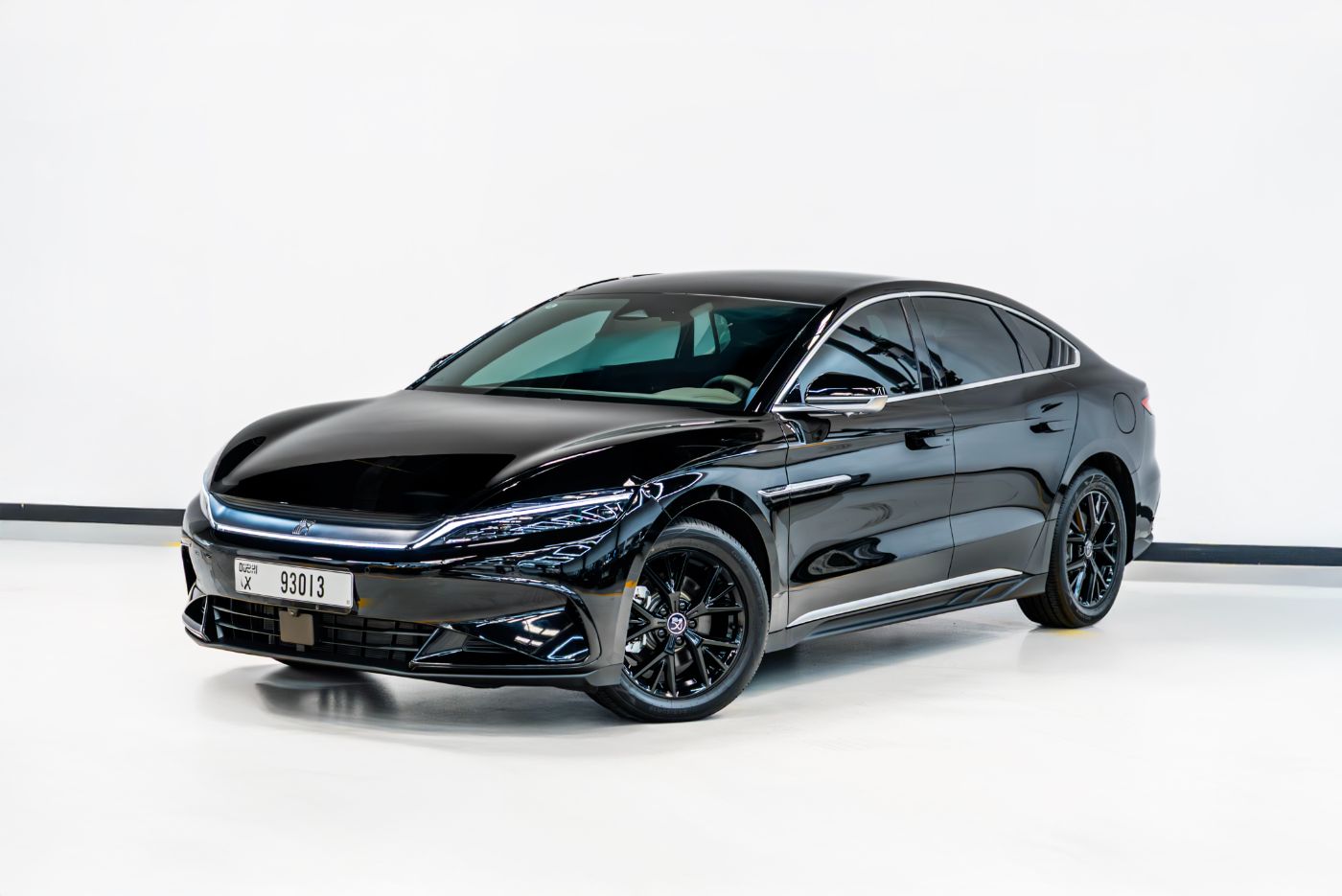 BYD Han DM-i luxury car rental in Dubai