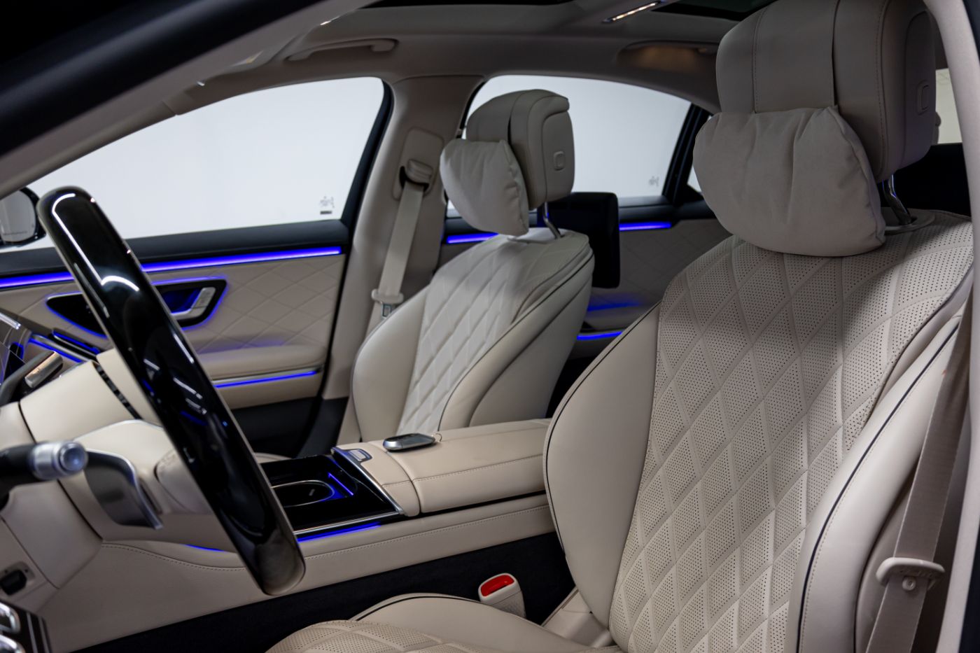Mercedes Benz S 500 gallery image 1