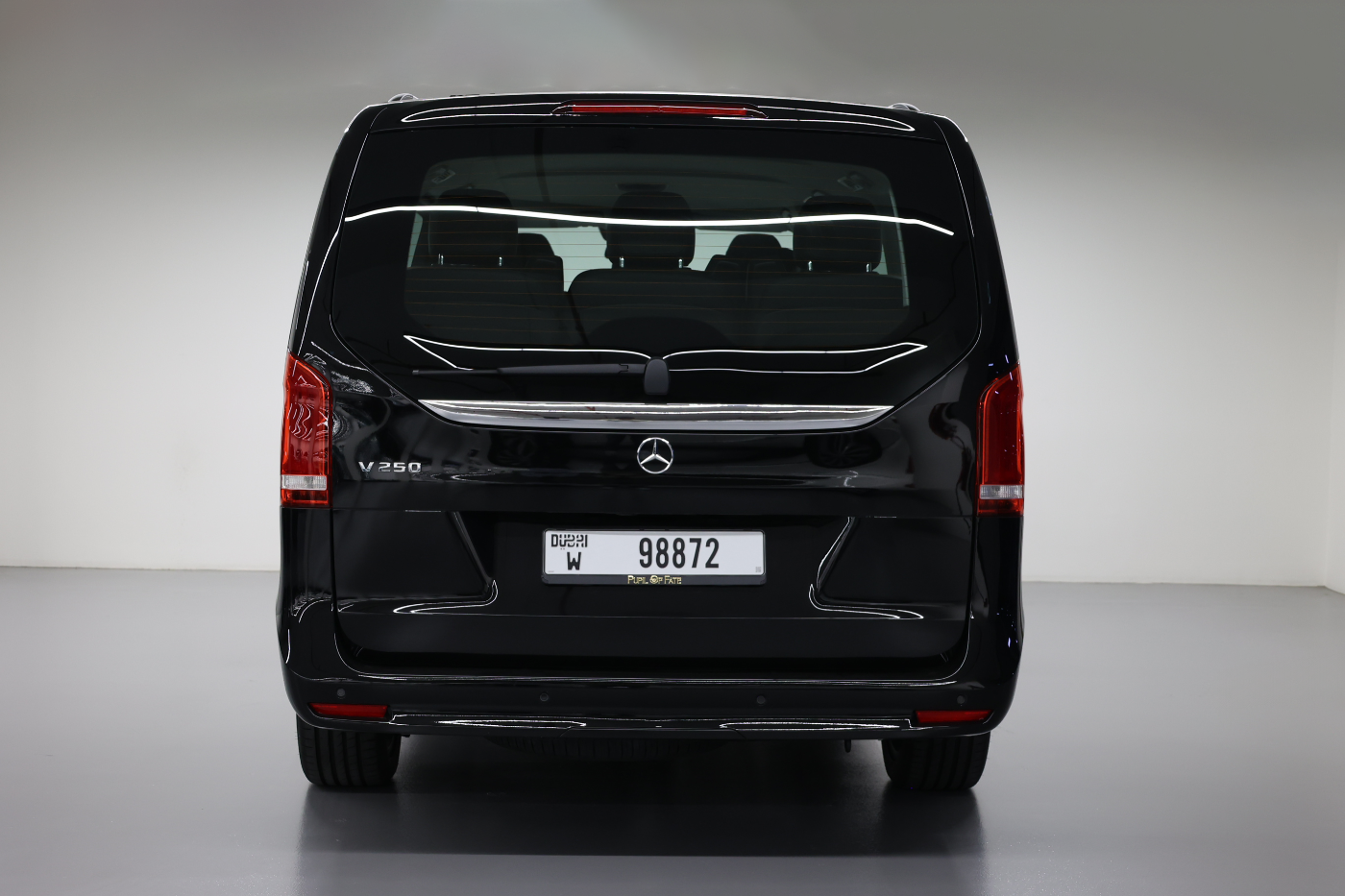 Mercedes Benz V250 gallery image 3