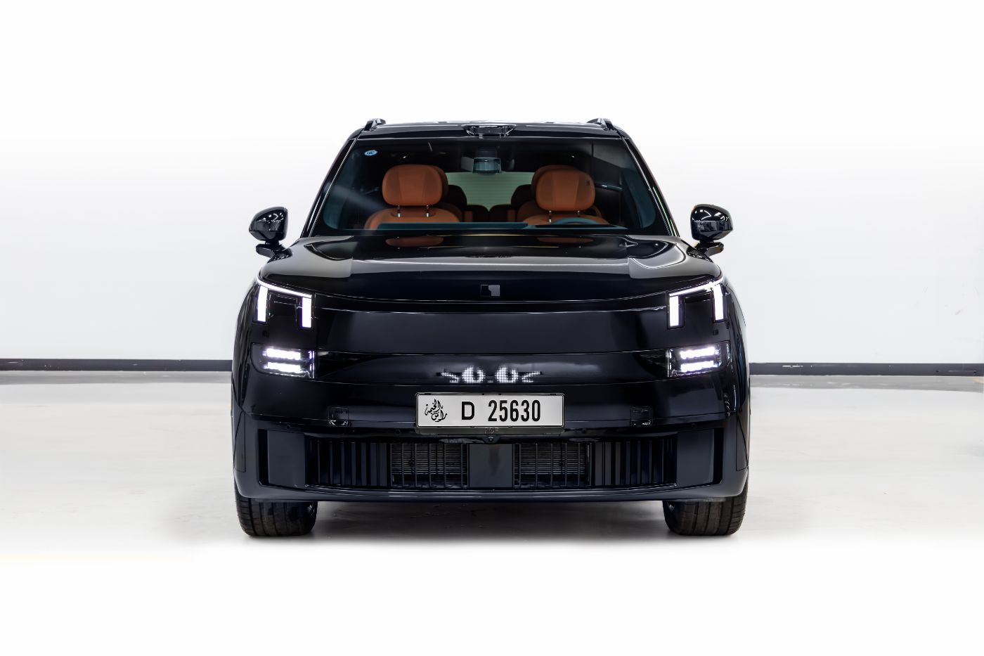 Lynk & Co 900 gallery image 1