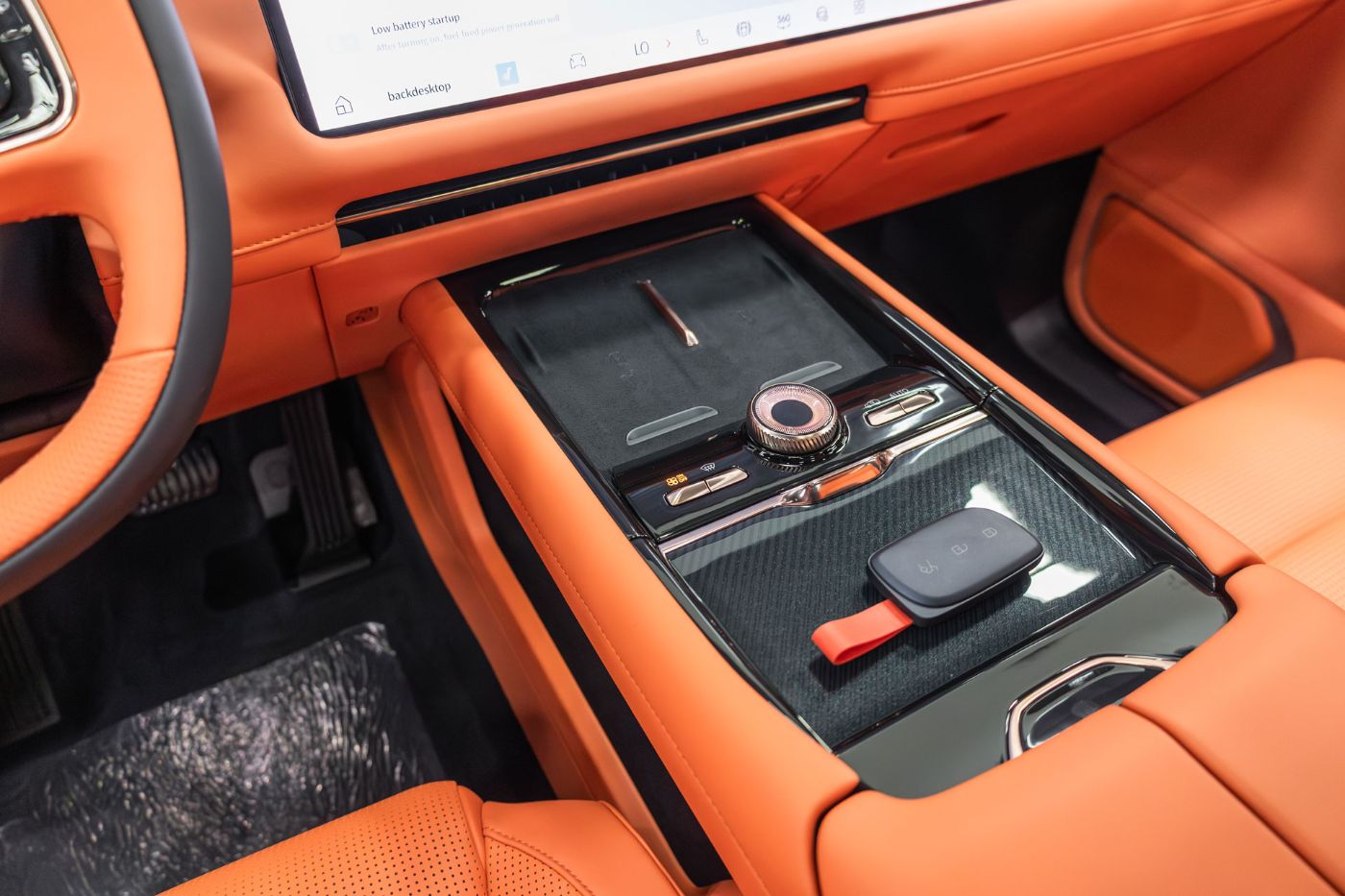 Lynk & Co 900 gallery image 7