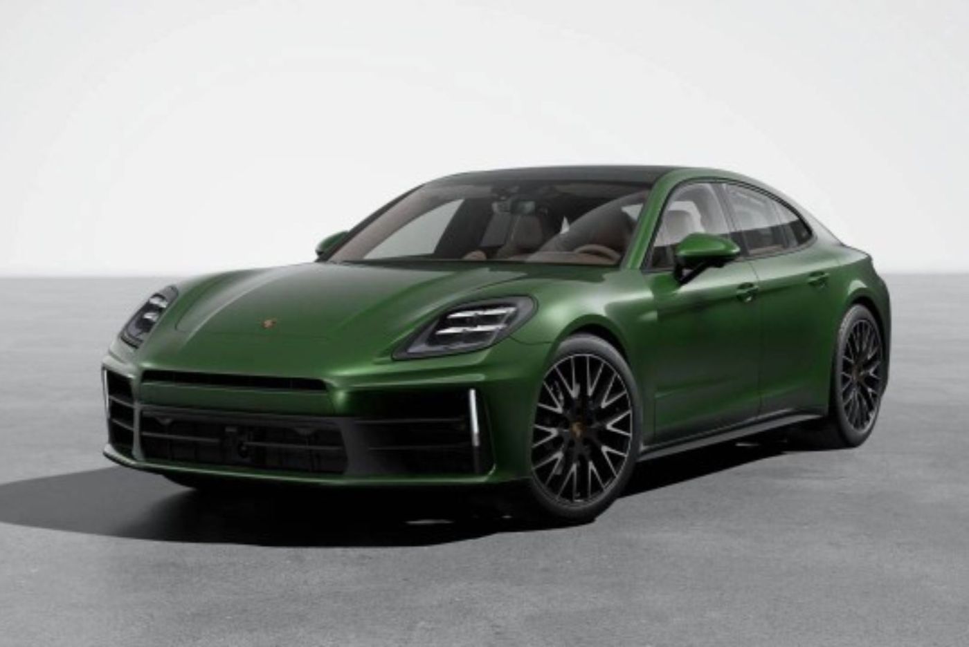 Porsche Panamera gallery image 1